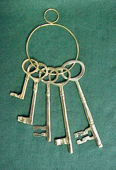 Brass Keys on Ring - Click Image to Close